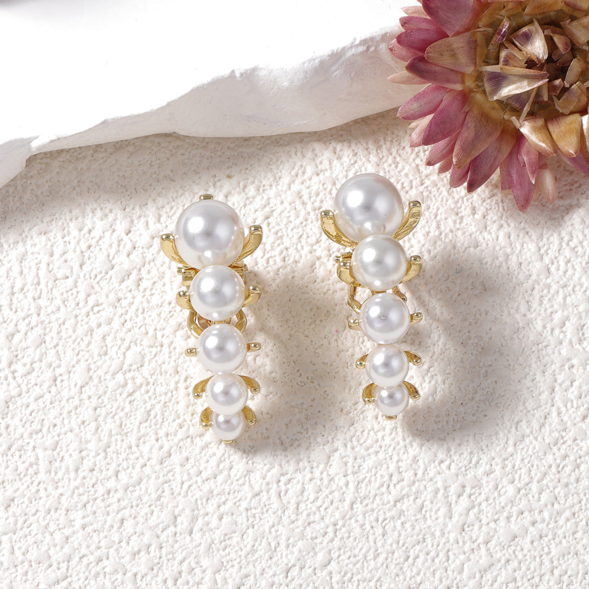 Charming Pearl Earring for Any Occasion