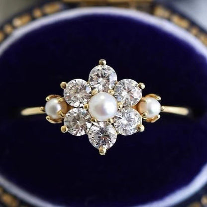 Beautiful Pearl Ring with Unique Style