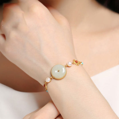 Romantic Gold Bracelet for Special Moments