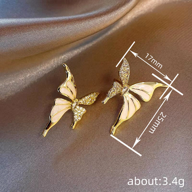 Beautiful Earring with Unique Style