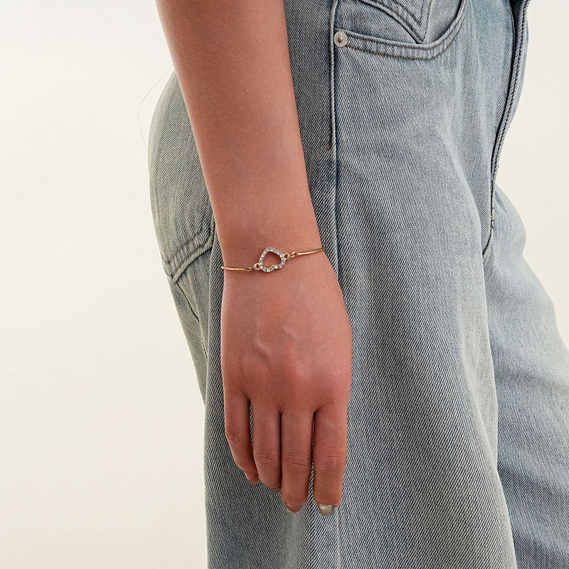 Beautiful Gold Bracelet with Unique Style