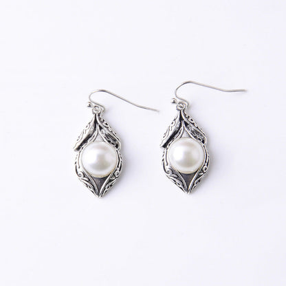 Stunning Pearl Earring for Daily Wear