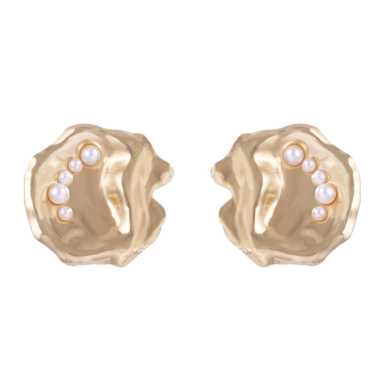 Charming Pearl Earring for Any Occasion
