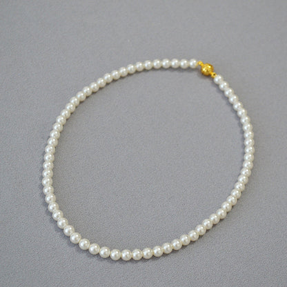 Classic Pearl Necklace with Timeless Appeal
