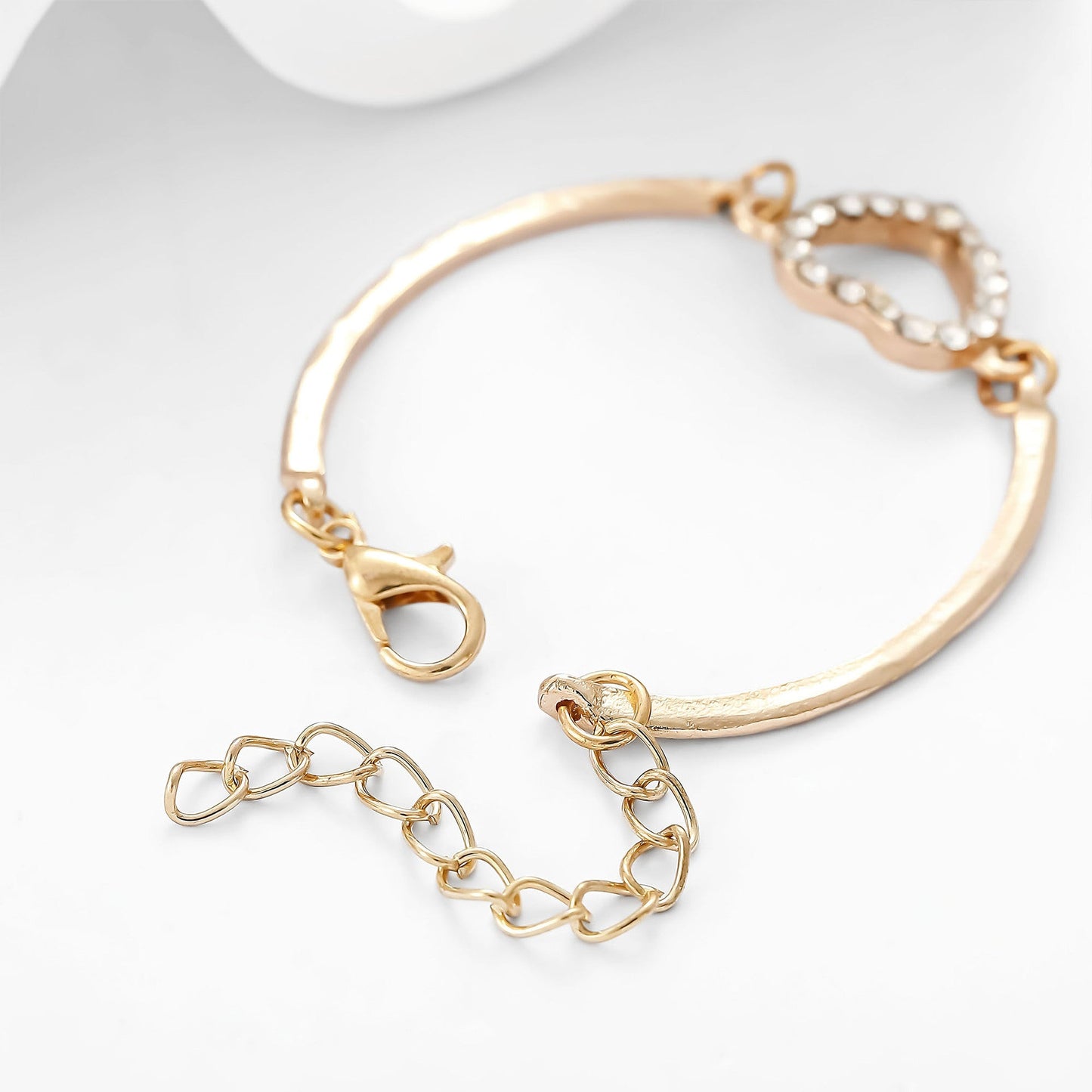 Beautiful Gold Bracelet with Unique Style