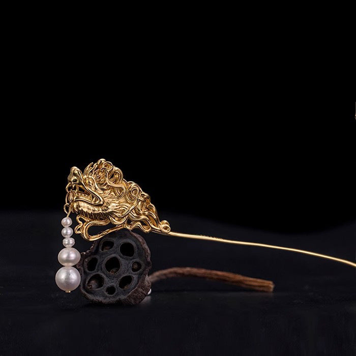 Beautiful Gold Piece with Unique Style