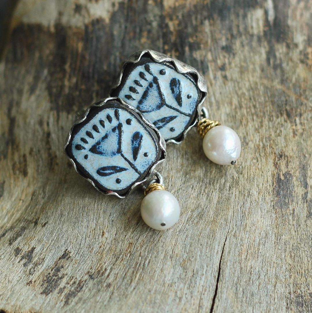 Stunning Pearl Earring for Daily Wear