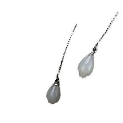 Charming Silver Earring for Any Occasion