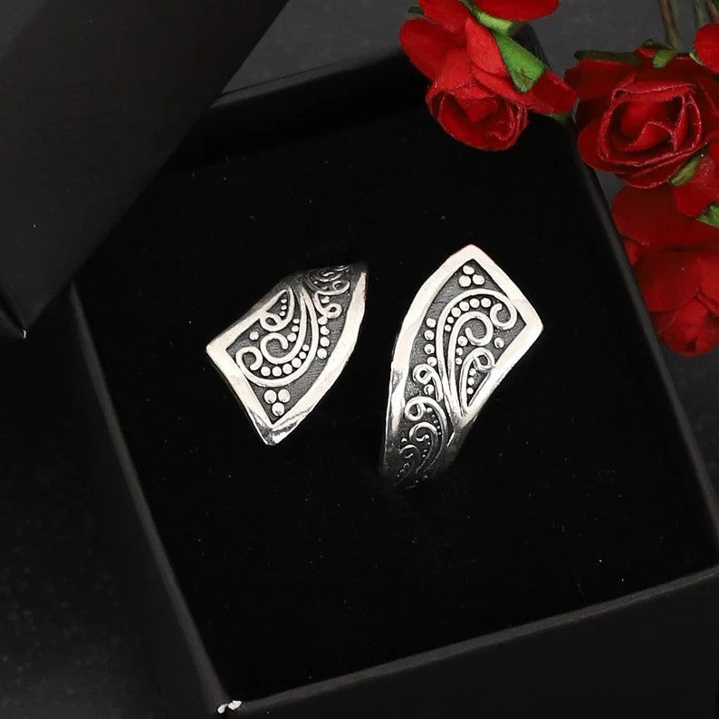 Classic Ring with Timeless Appeal