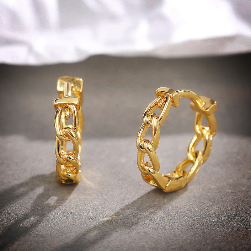 Charming Earring for Any Occasion