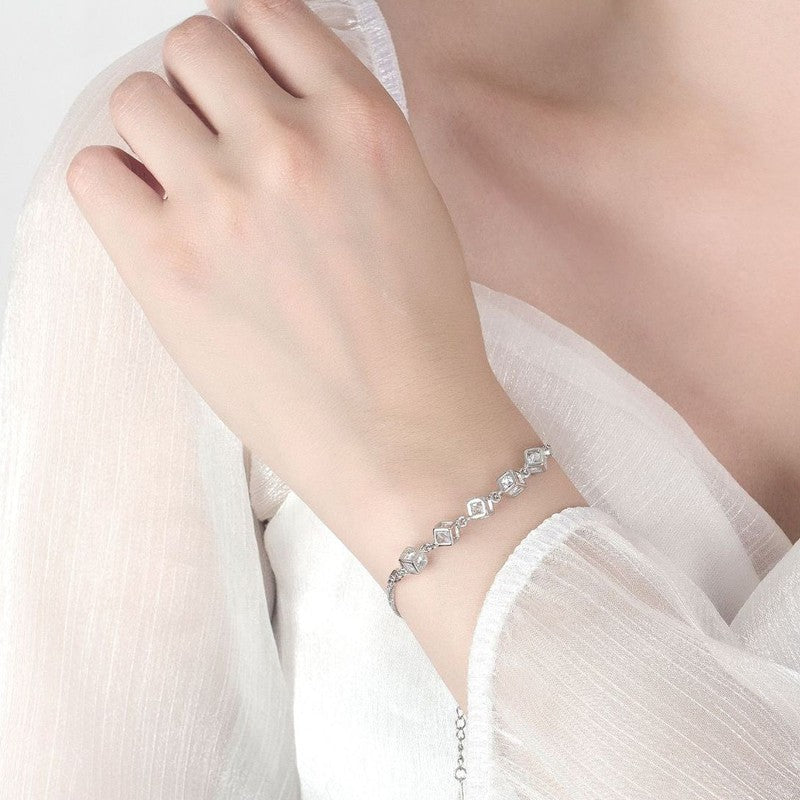 Romantic Silver Bracelet for Special Moments