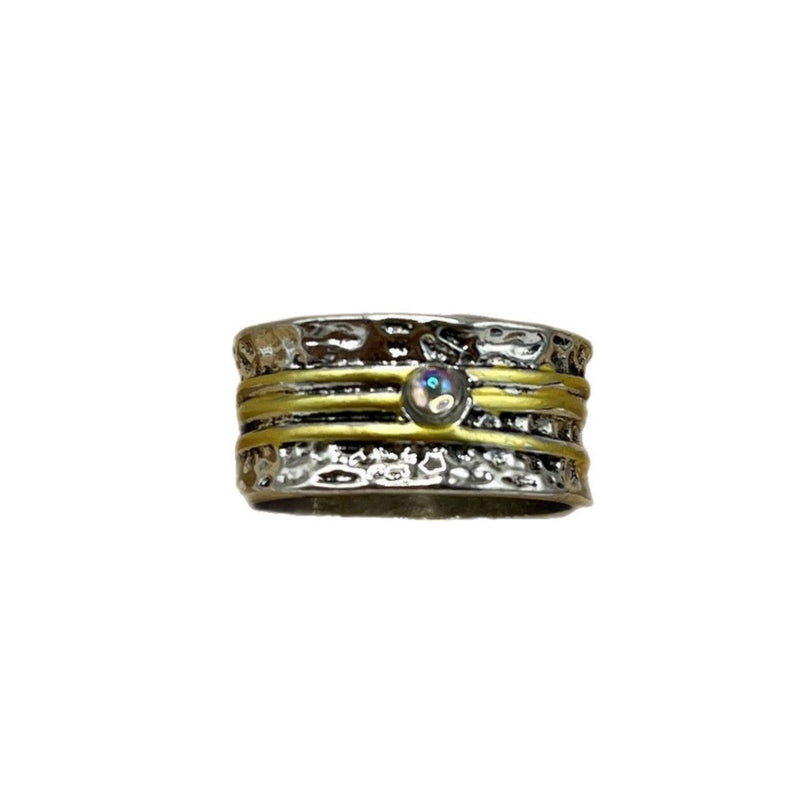 Classic Ring with Timeless Appeal