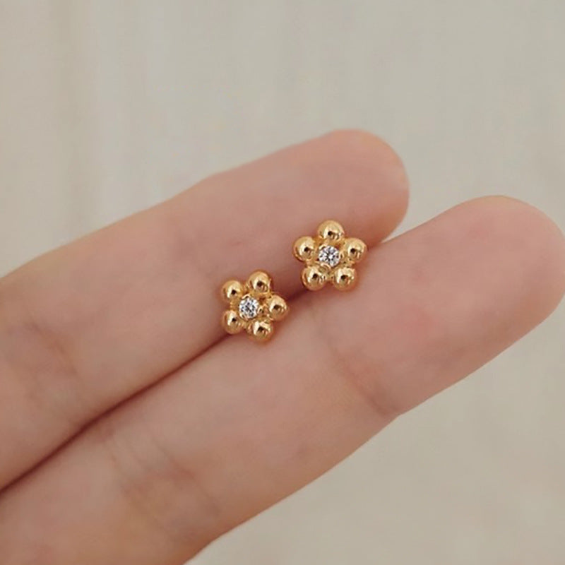 Charming Piece for Any Occasion