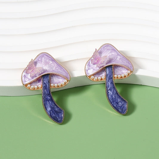Classic Earring with Timeless Appeal
