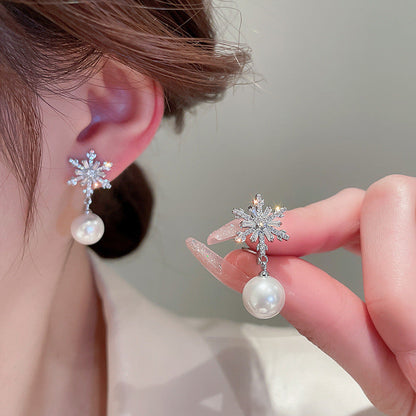 Romantic Pearl Earring for Special Moments