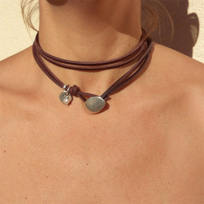 Classic Pearl Necklace with Timeless Appeal