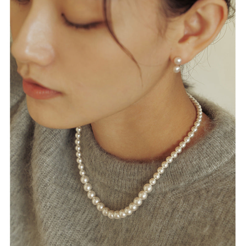 Beautiful Pearl Necklace with Unique Style