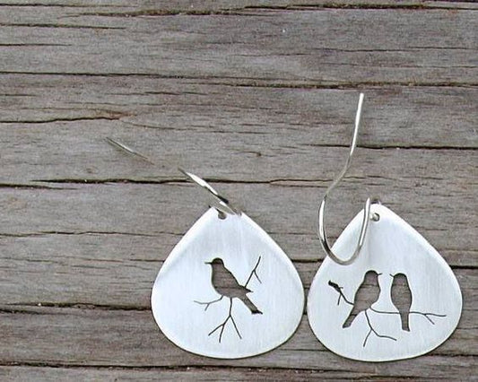 Charming Earring for Any Occasion