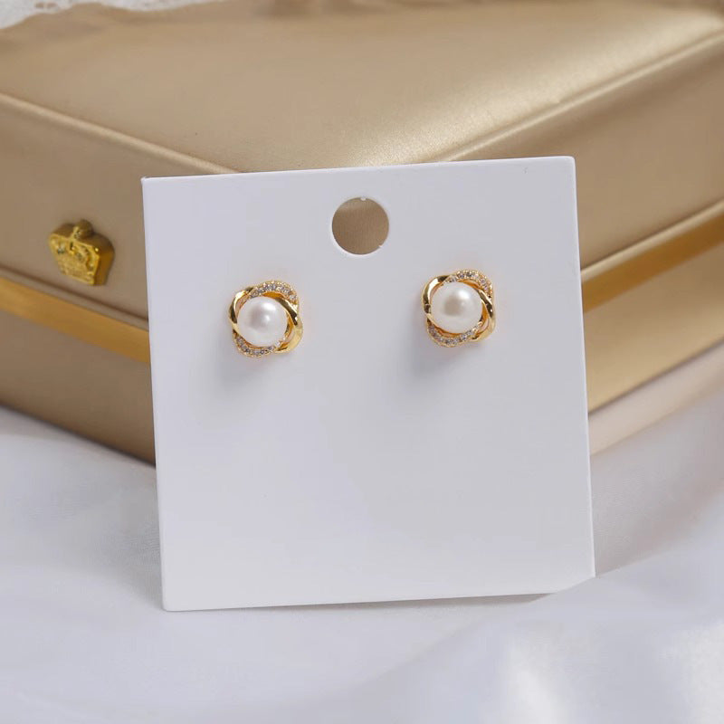 Stunning Pearl Earring for Daily Wear
