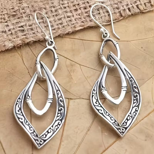 Charming Earring for Any Occasion