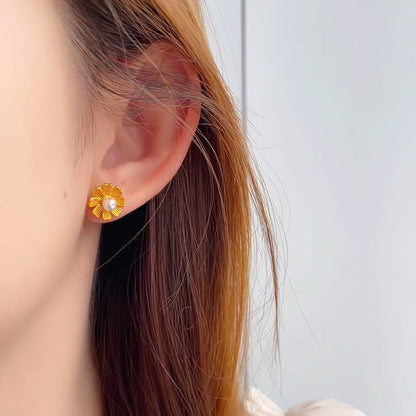 Stunning Pearl Earring for Daily Wear