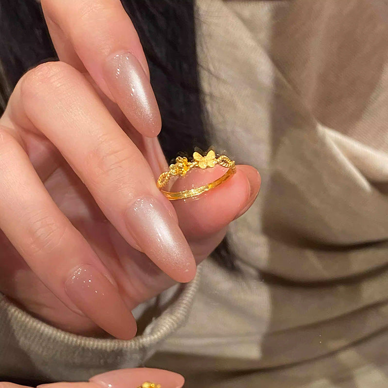 Romantic Gold Ring for Special Moments