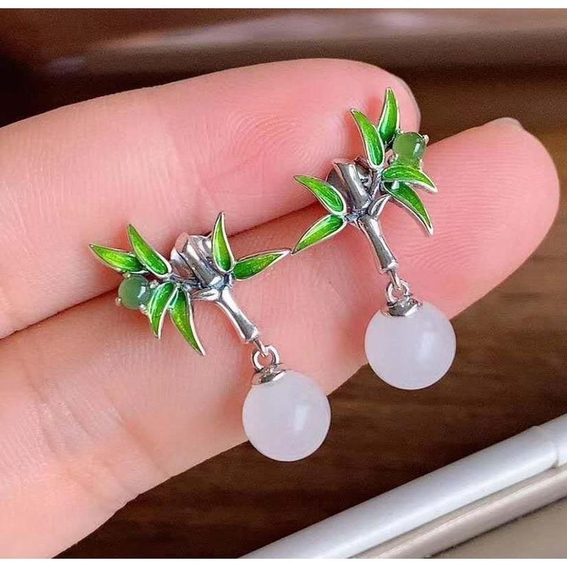 Beautiful Silver Earring with Unique Style