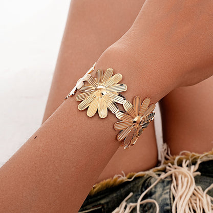 Beautiful Bracelet with Unique Style