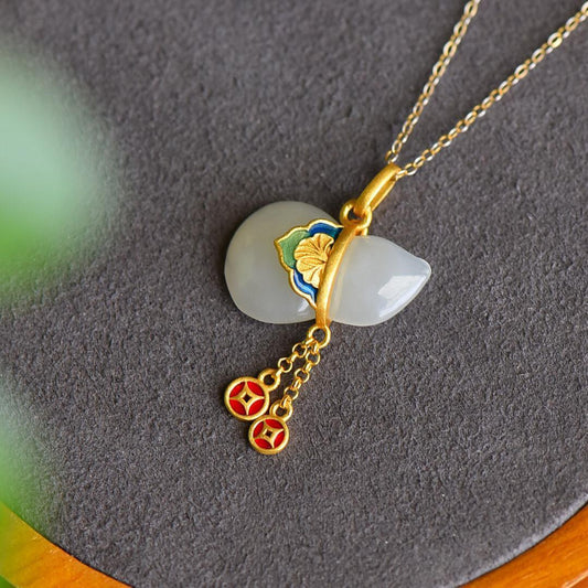 Stunning Silver Necklace for Daily Wear