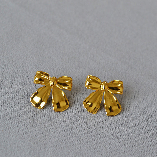 Elegant Gold Earring for Every Occasion
