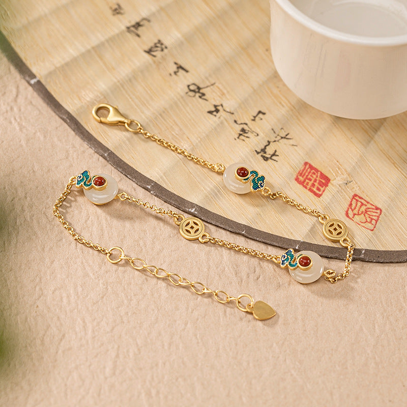 Classic Silver Bracelet with Timeless Appeal