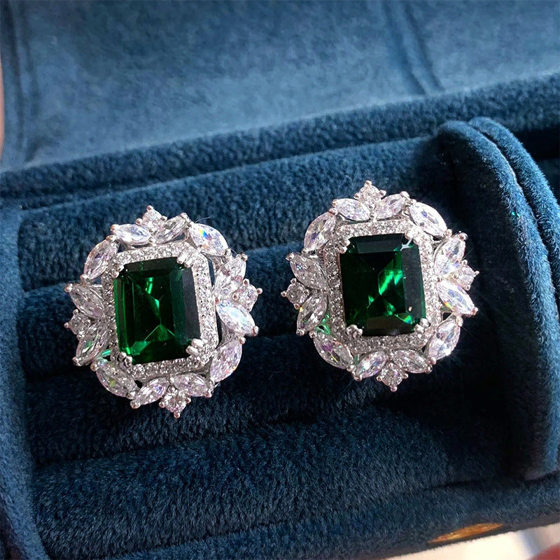 Elegant Earring for Every Occasion