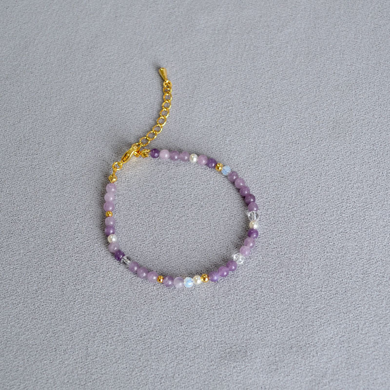 Beautiful Pearl Necklace with Unique Style