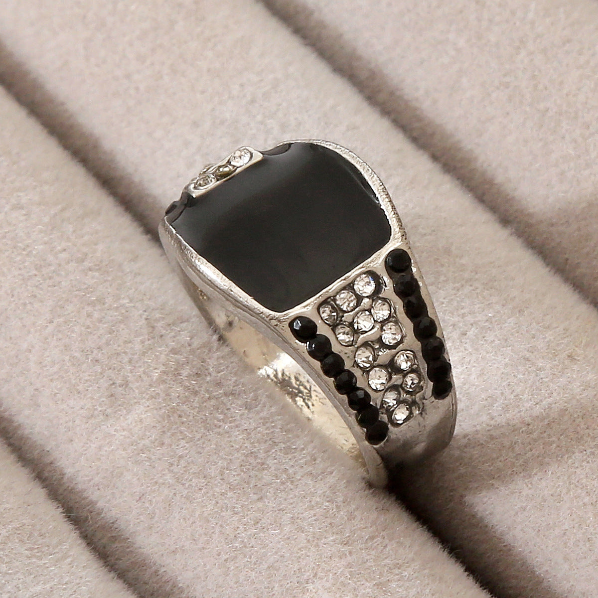Beautiful Gold Ring with Unique Style