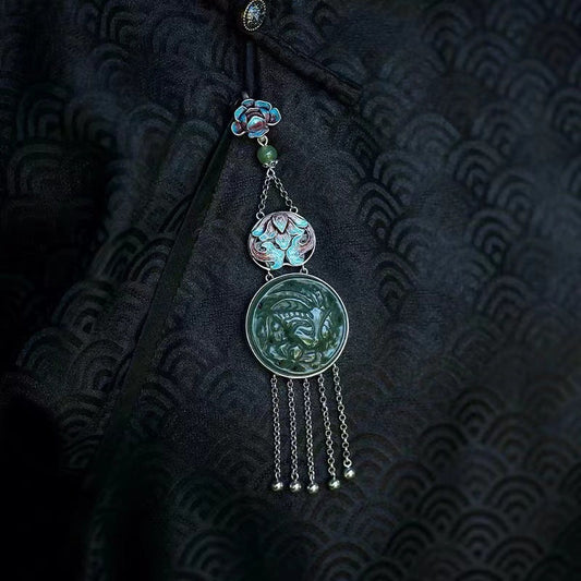 Classic Pendant with Timeless Appeal