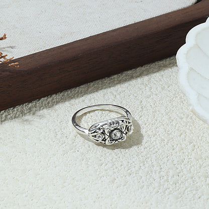 Charming Silver Ring for Any Occasion