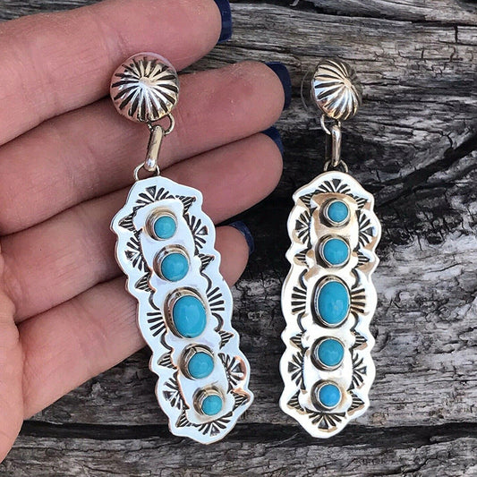Classic Earring with Timeless Appeal