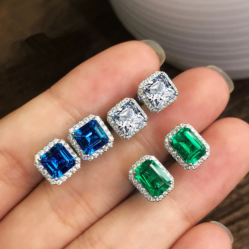 Classic Earring with Timeless Appeal