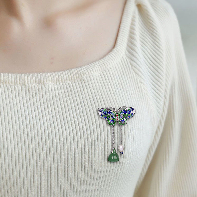 Romantic Pearl Piece for Special Moments