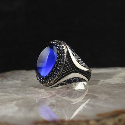 Classic Silver Ring with Timeless Appeal