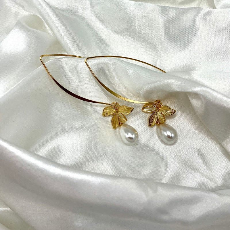 Delicate Artisan Pearl Earring