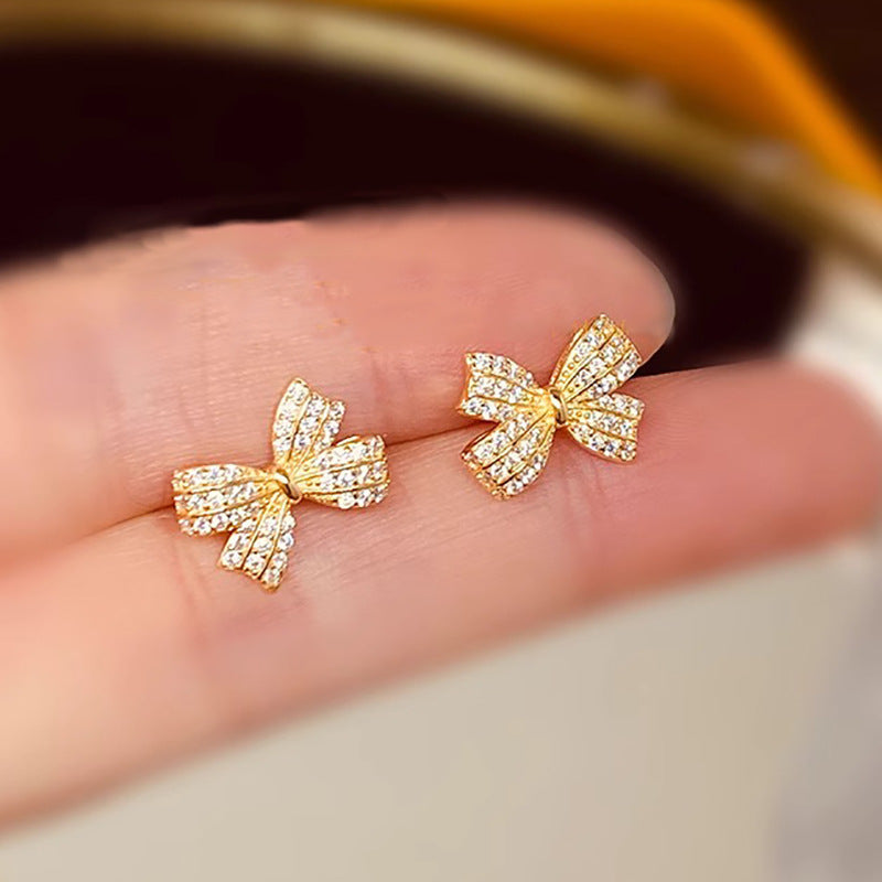 Charming Pearl Earring for Any Occasion
