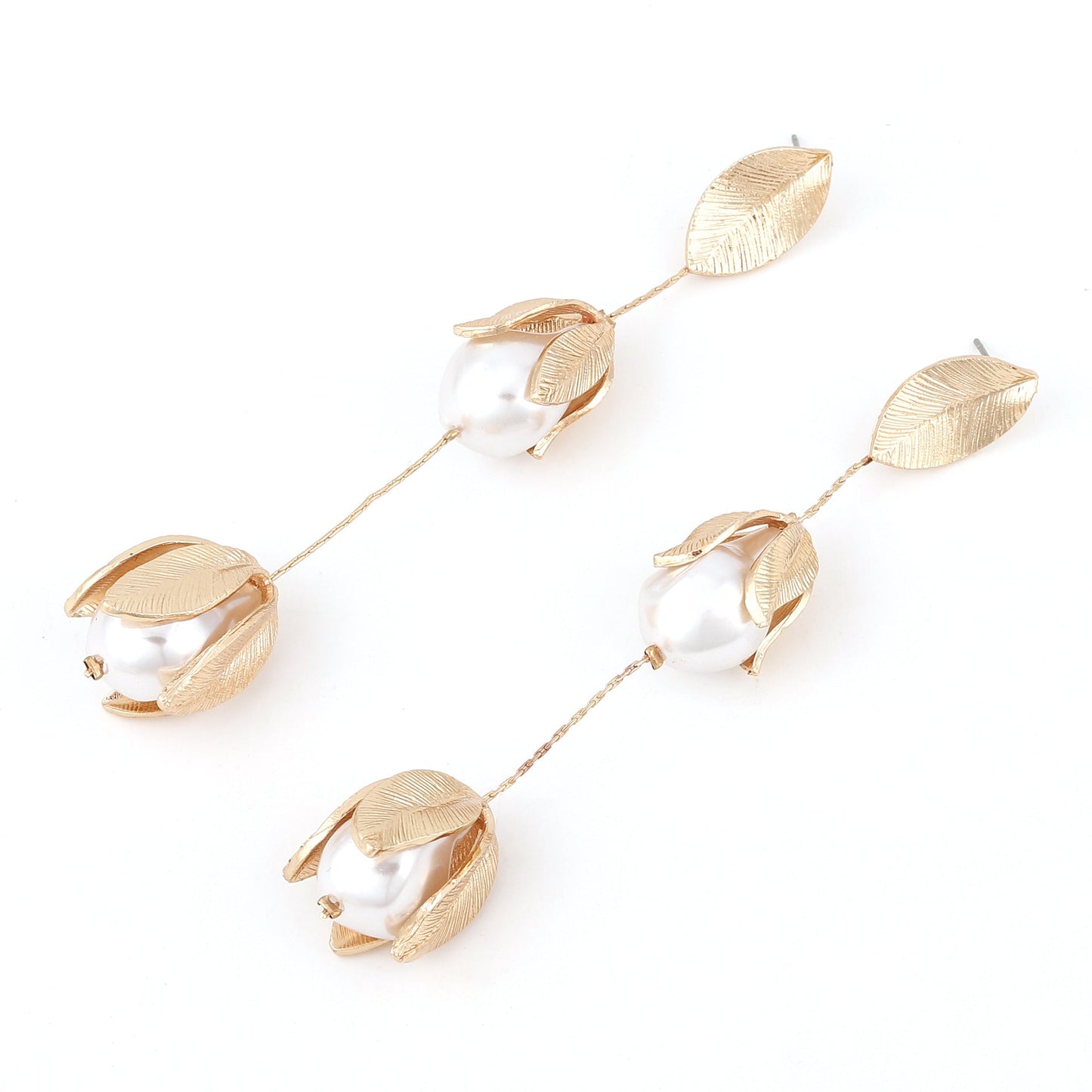 Romantic Pearl Earring for Special Moments