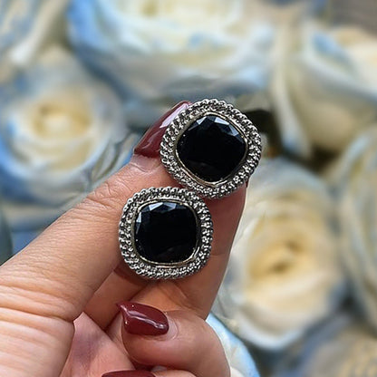 Beautiful Piece with Unique Style