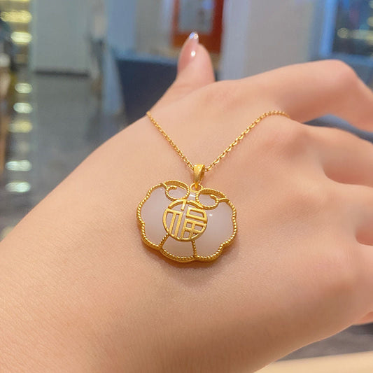 Stunning Necklace for Daily Wear