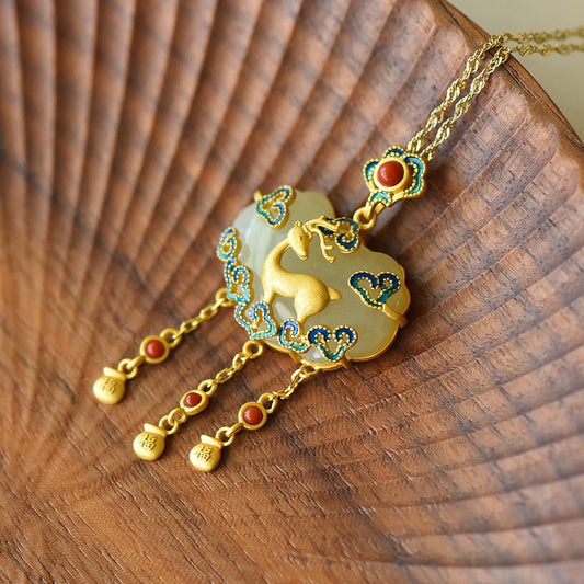 Romantic Gold Necklace for Special Moments
