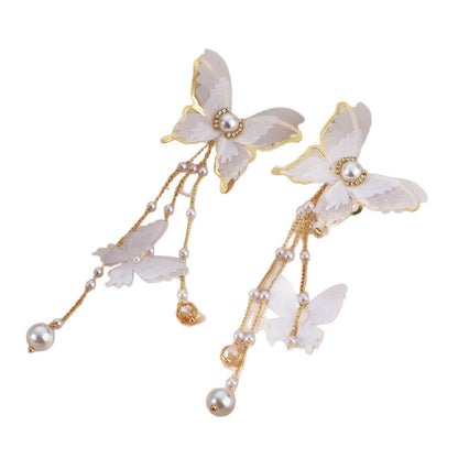 Beautiful Pearl Earring with Unique Style