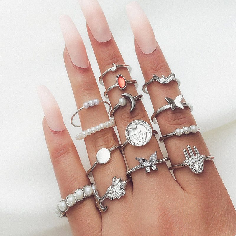 Beautiful Pearl Set with Unique Style