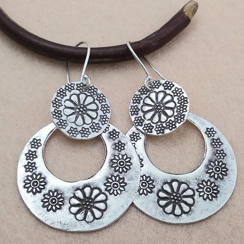 Vintage Handmade Earring