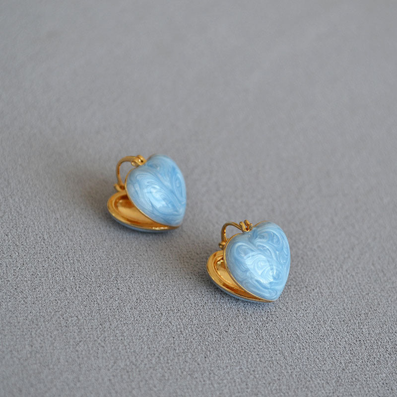 Delicate Artisan Gold Earring
